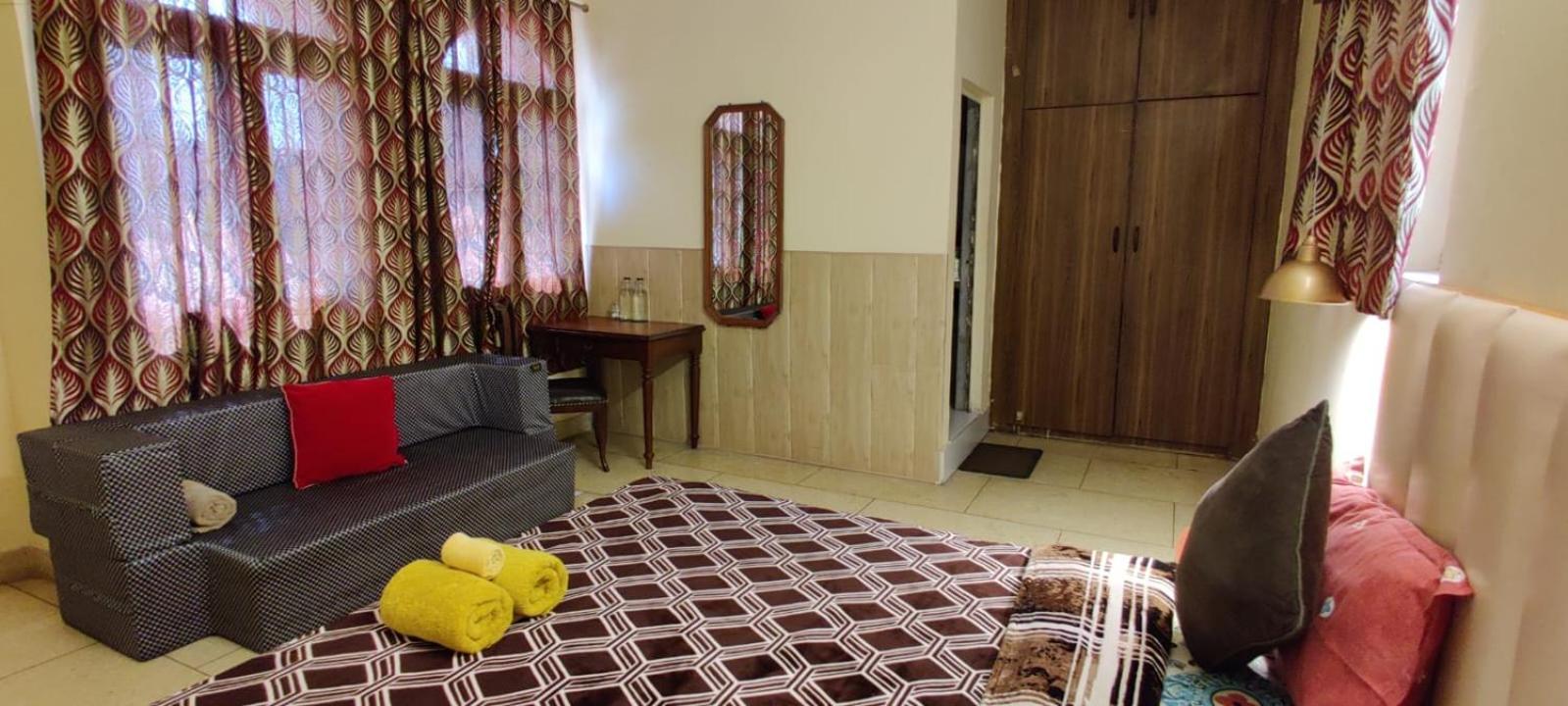 Uvs Homestay Haridwar Exterior photo